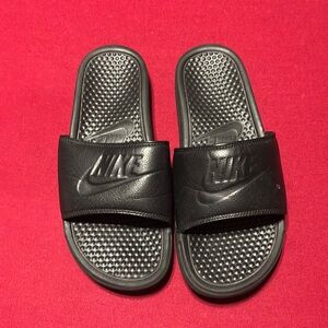 Nike slides